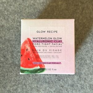 We & Unused | Glow Recipe Watermelon Glow Hyaluronic Clay Pore-Tight Facial